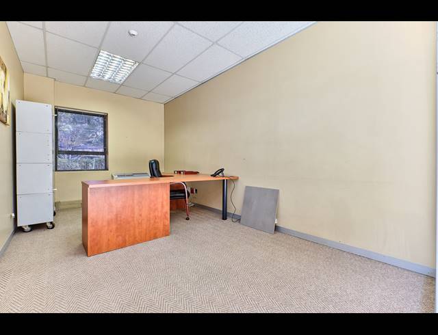 400M² OFFICE FOR SALE IN WOODMEAD